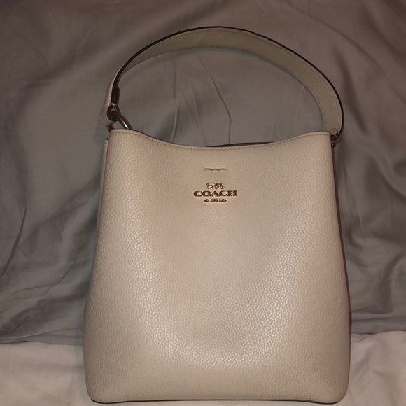 Coach bucket bag - Picture 1 of 3